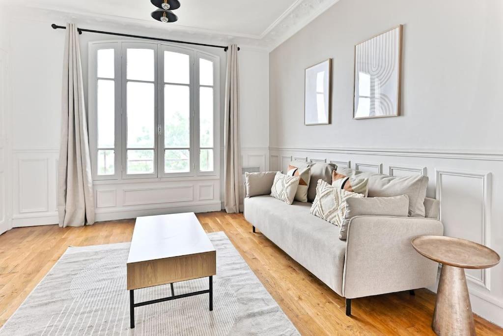 Appartement Vue Panoramique Sur La Capitale Puteaux Extérieur photo