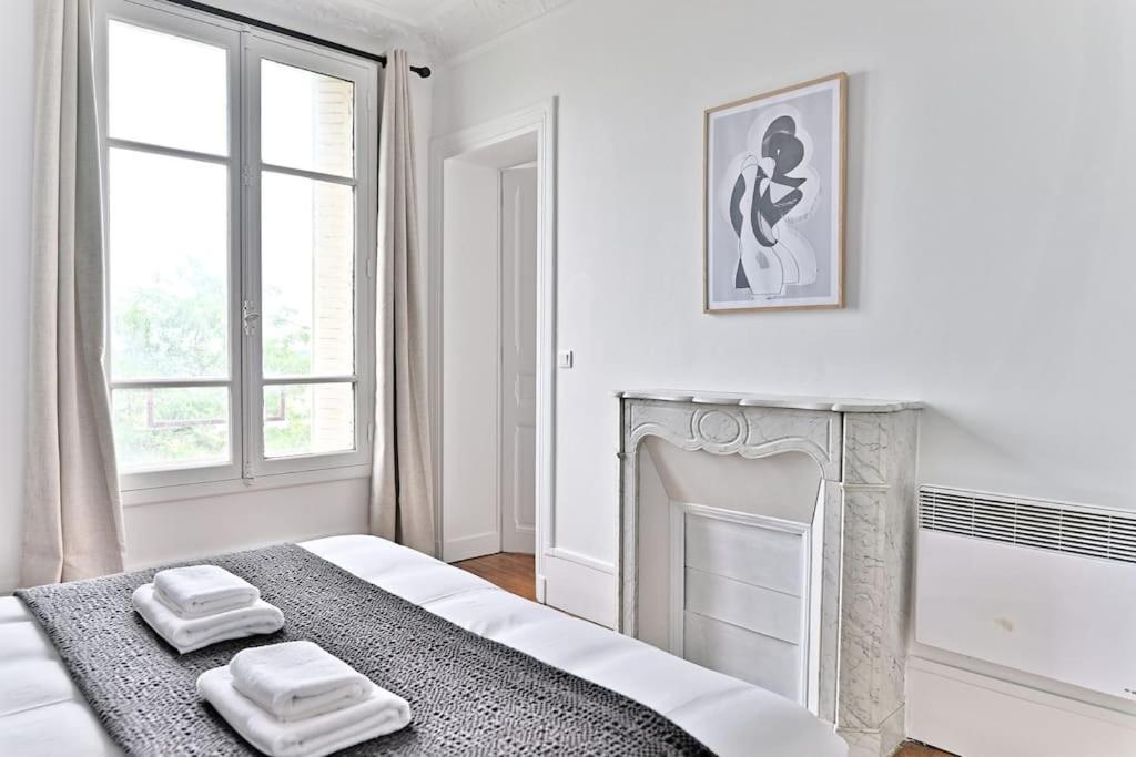 Appartement Vue Panoramique Sur La Capitale Puteaux Extérieur photo